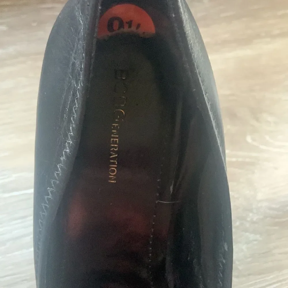 Bcbg generation black wedge heels size 8 1/2 GUC ❤️